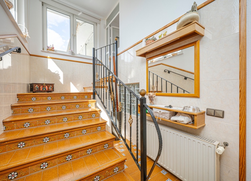 Resale - Villa / House - La Nucía - Panorama