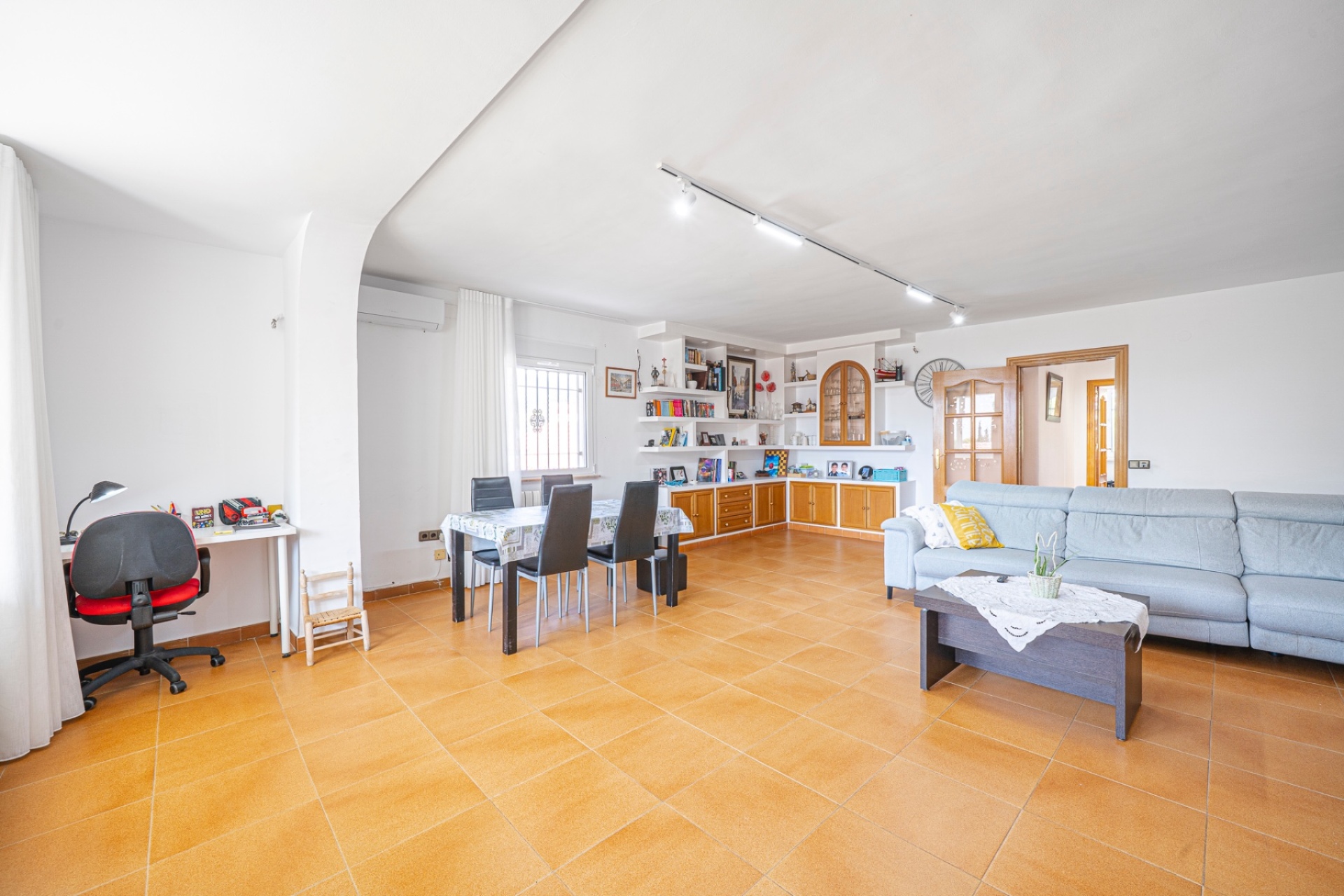 Resale - Villa / House - La Nucía - Panorama