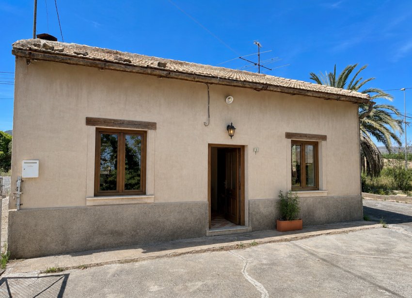 Resale - Villa / House - La Romana - Villas de la Romana