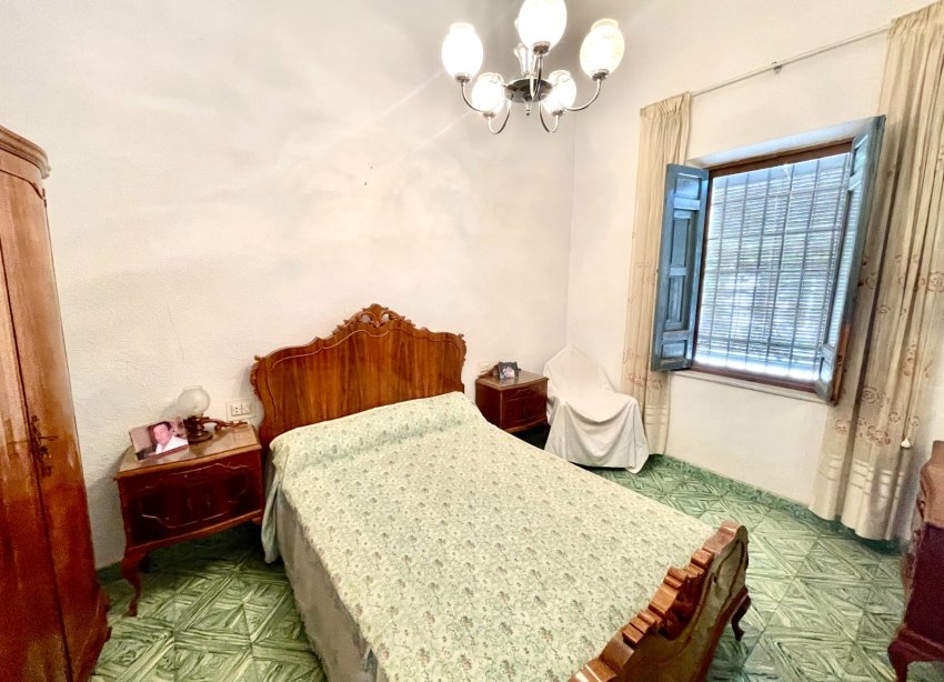 Resale - Villa / House - La Romana - Villas de la Romana