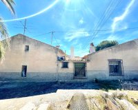 Resale - Villa / House - La Romana - Villas de la Romana