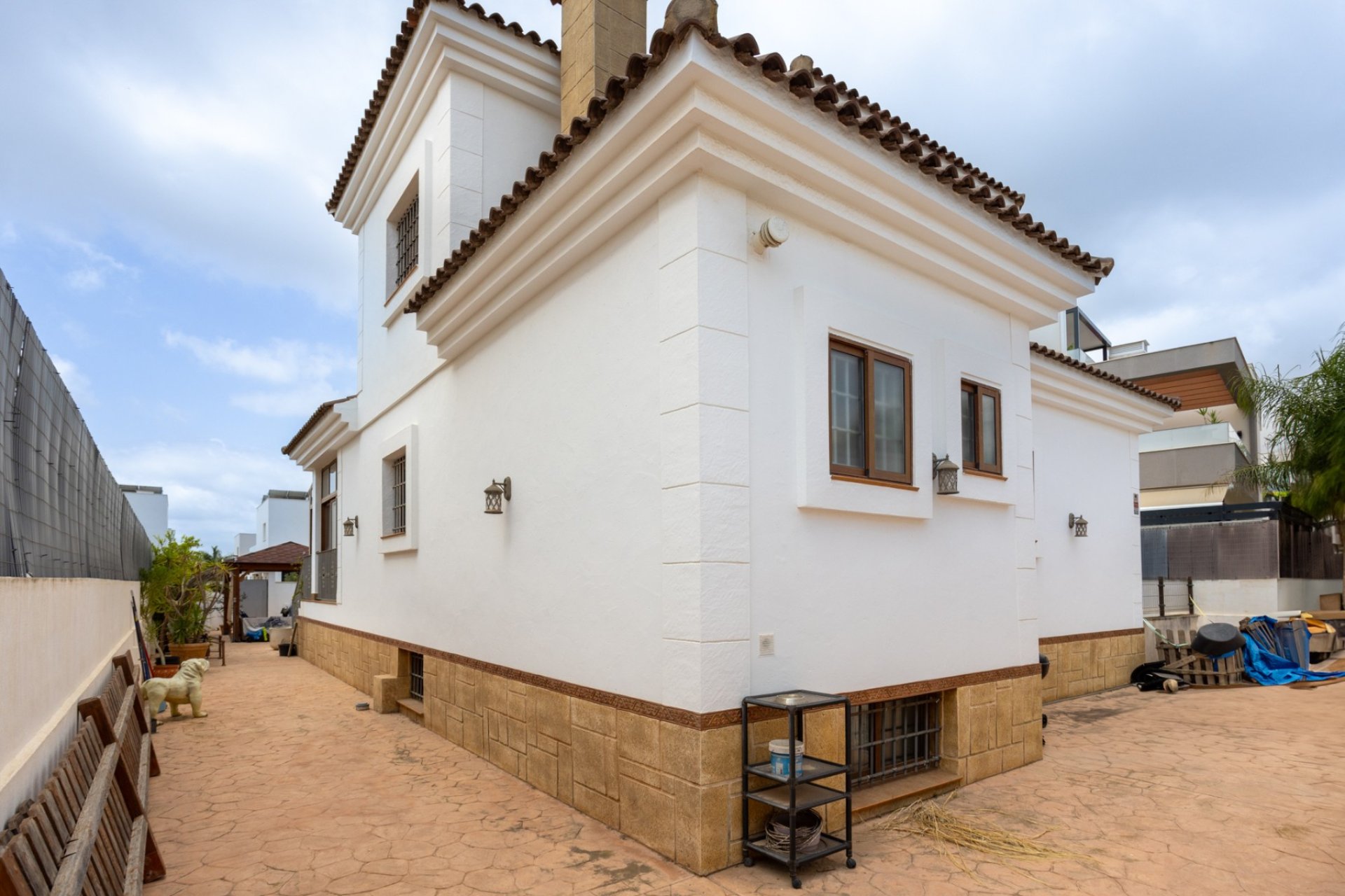 Resale - Villa / House - Los Montesinos - La Herrada