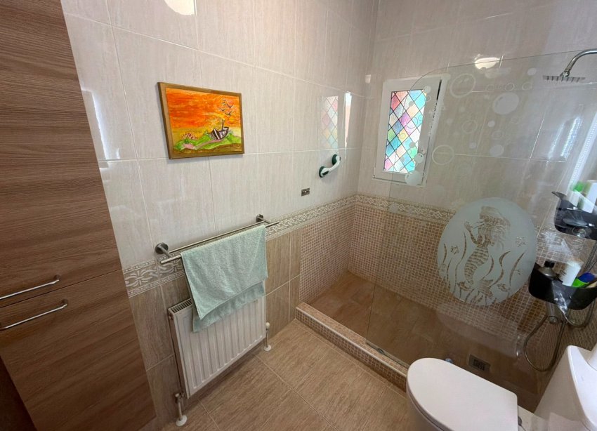 Resale - Villa / House - Los Montesinos - La Herrada