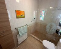 Resale - Villa / House - Los Montesinos - La Herrada