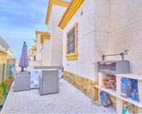 Resale - Villa / House - Los Montesinos - La Herrada