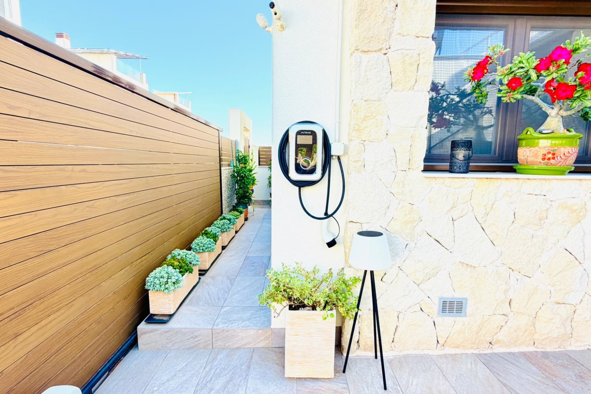 Resale - Villa / House - Los Montesinos - La Herrada