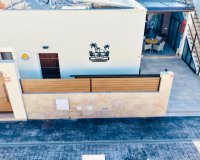Resale - Villa / House - Los Montesinos - La Herrada
