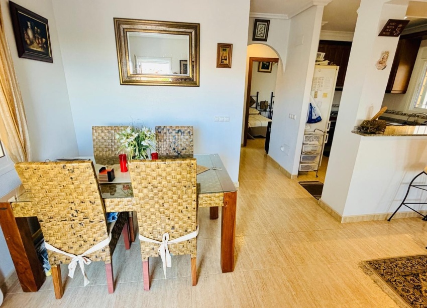 Resale - Villa / House - Los Montesinos - La Herrada