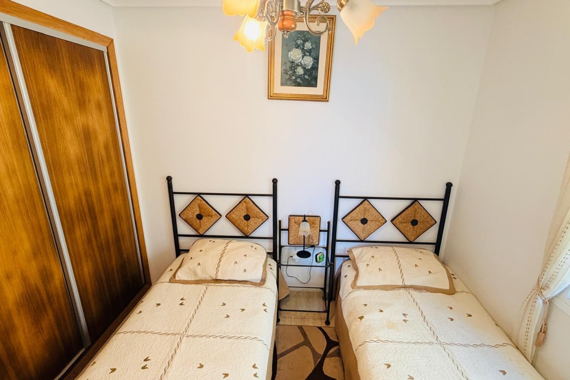 Resale - Villa / House - Los Montesinos - La Herrada