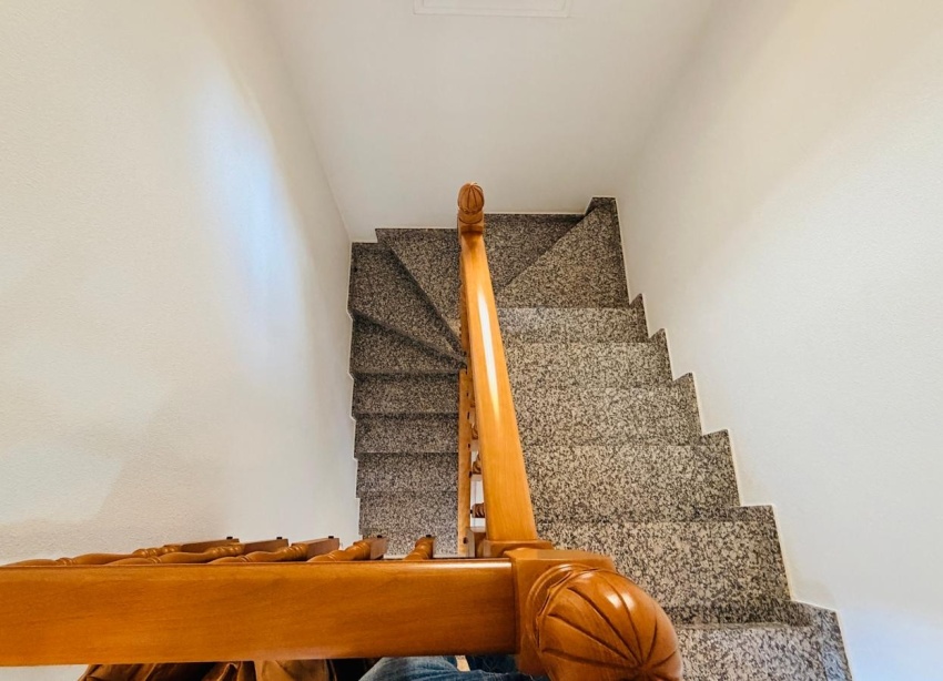 Resale - Villa / House - Los Montesinos - La Herrada