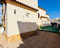 Resale - Villa / House - Los Montesinos - La Herrada