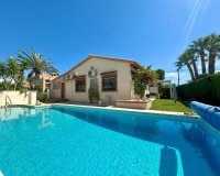 Resale - Villa / House - Orihuela Costa - Agua Marina