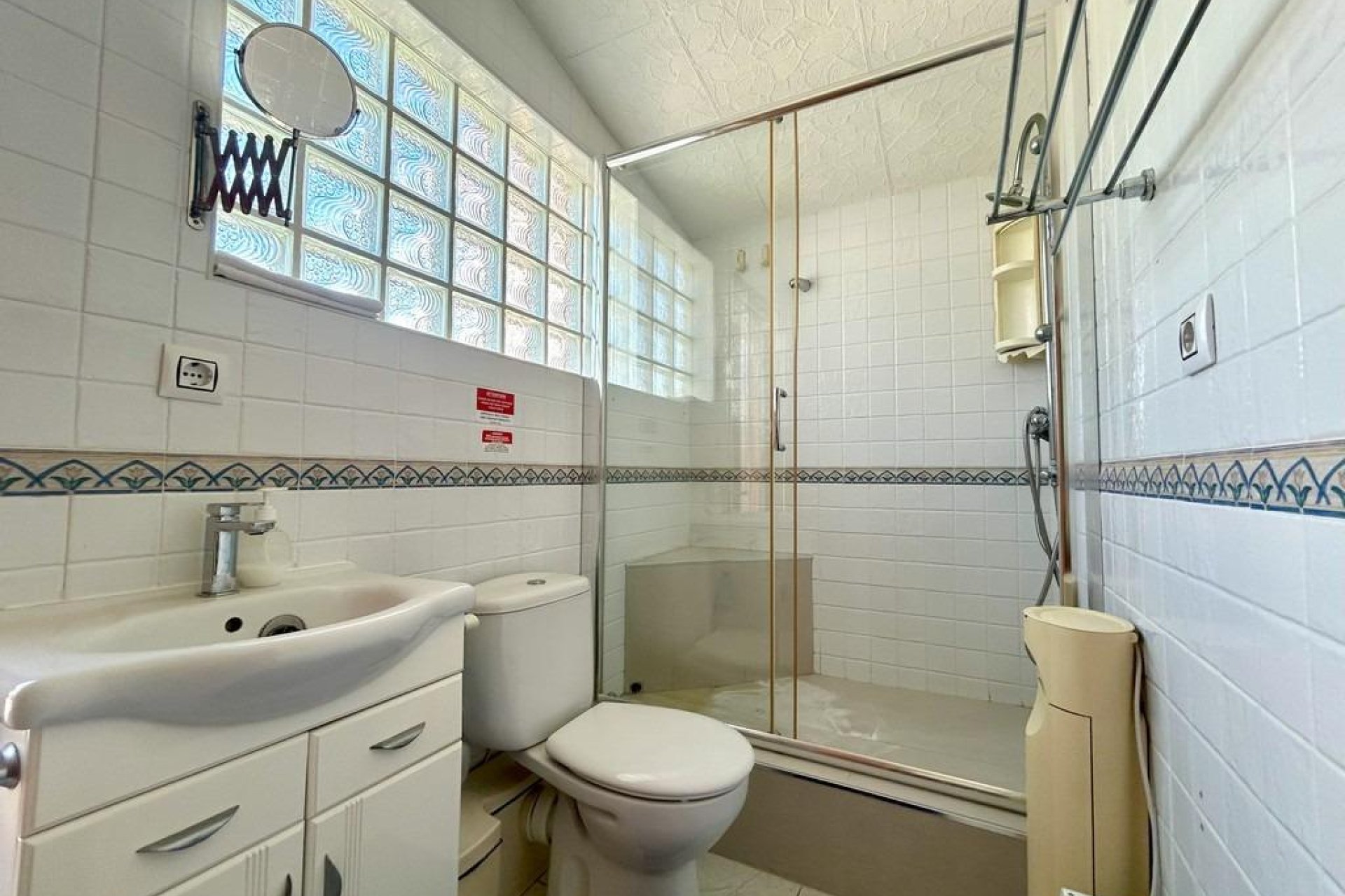 Resale - Villa / House - Orihuela Costa - Agua Marina