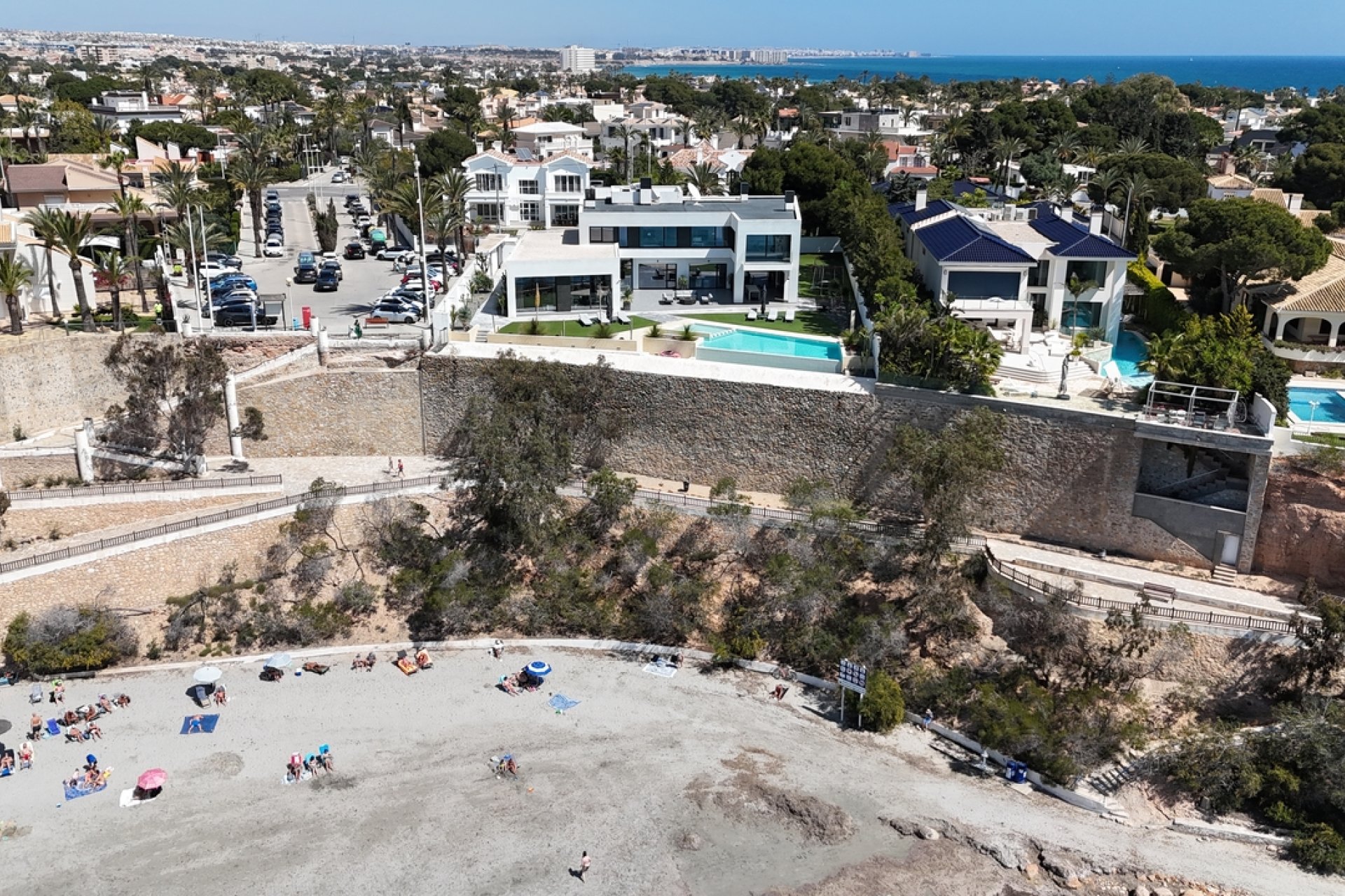 Resale - Villa / House - Orihuela Costa - Cabo Roig
