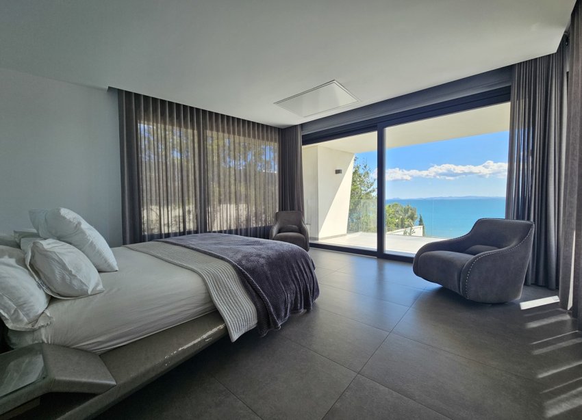 Resale - Villa / House - Orihuela Costa - Cabo Roig