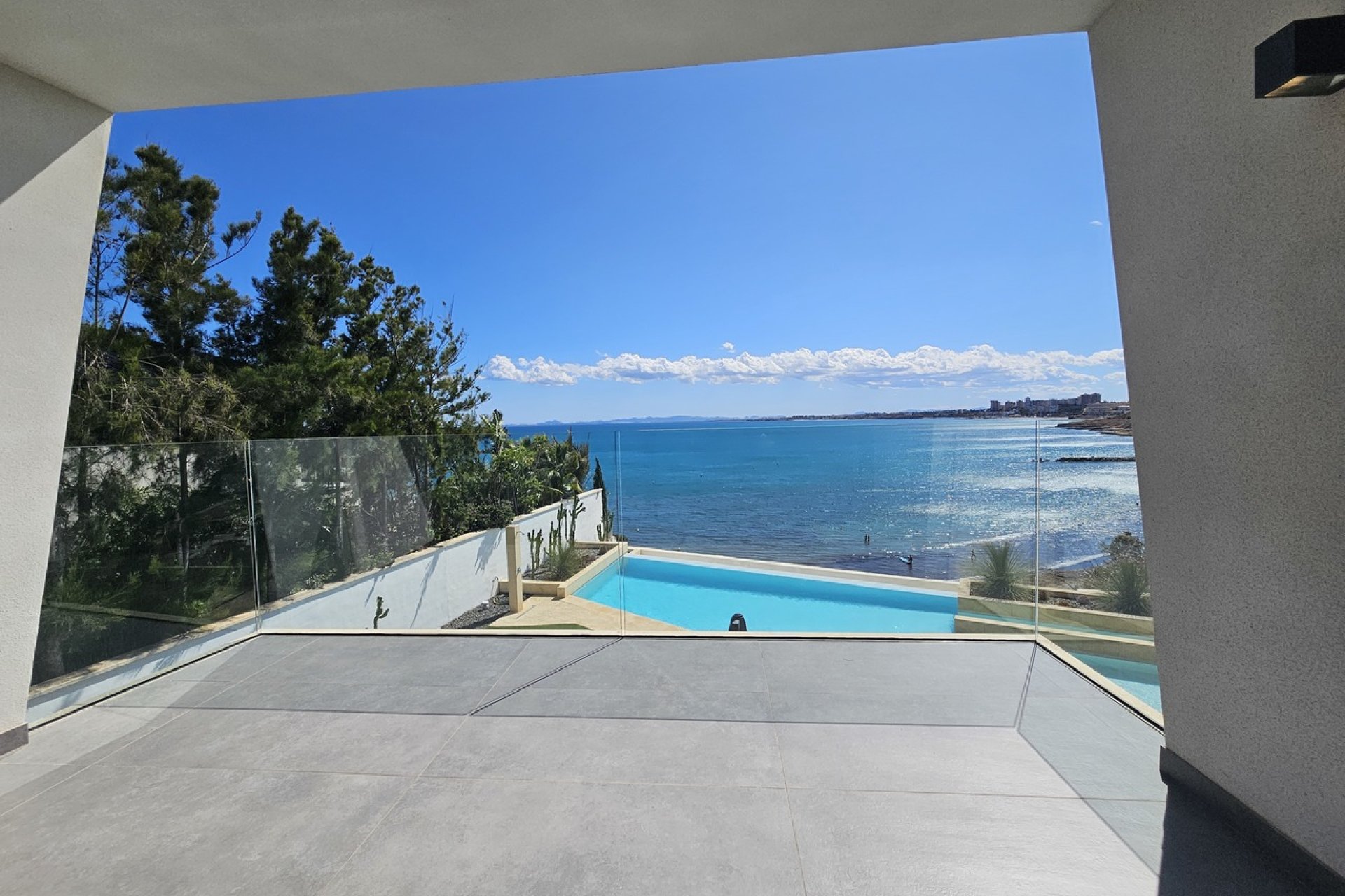 Resale - Villa / House - Orihuela Costa - Cabo Roig