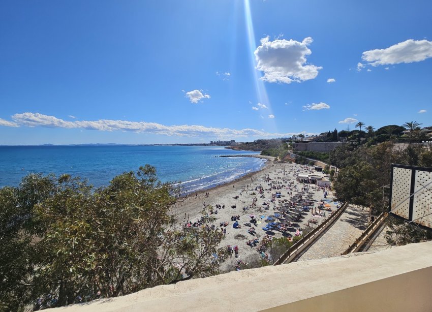Resale - Villa / House - Orihuela Costa - Cabo Roig