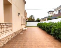 Resale - Villa / House - Orihuela Costa - Cabo Roig