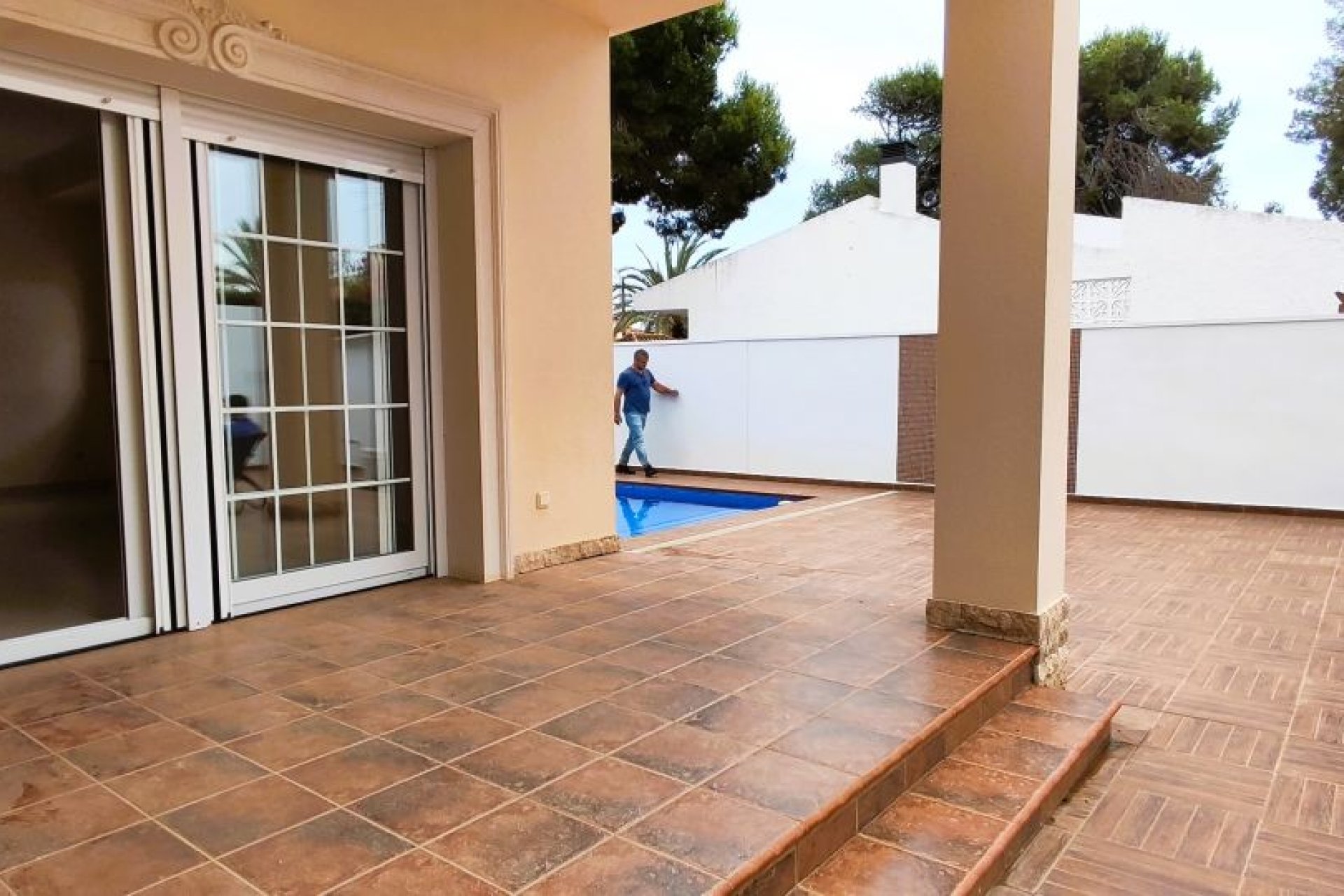 Resale - Villa / House - Orihuela Costa - Cabo Roig