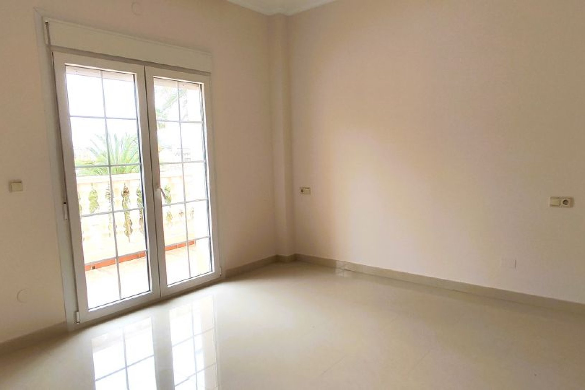 Resale - Villa / House - Orihuela Costa - Cabo Roig