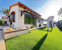 Resale - Villa / House - Orihuela Costa - Cabo Roig