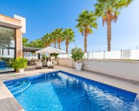 Resale - Villa / House - Orihuela Costa - Cabo Roig