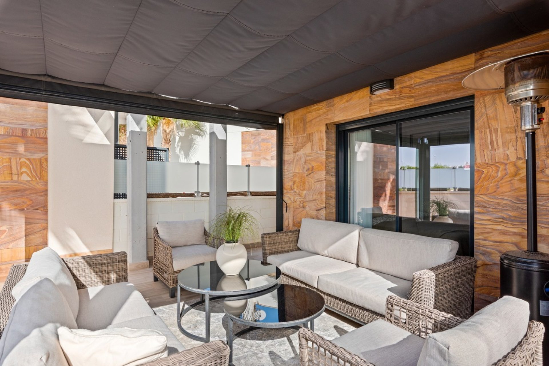 Resale - Villa / House - Orihuela Costa - Cabo Roig