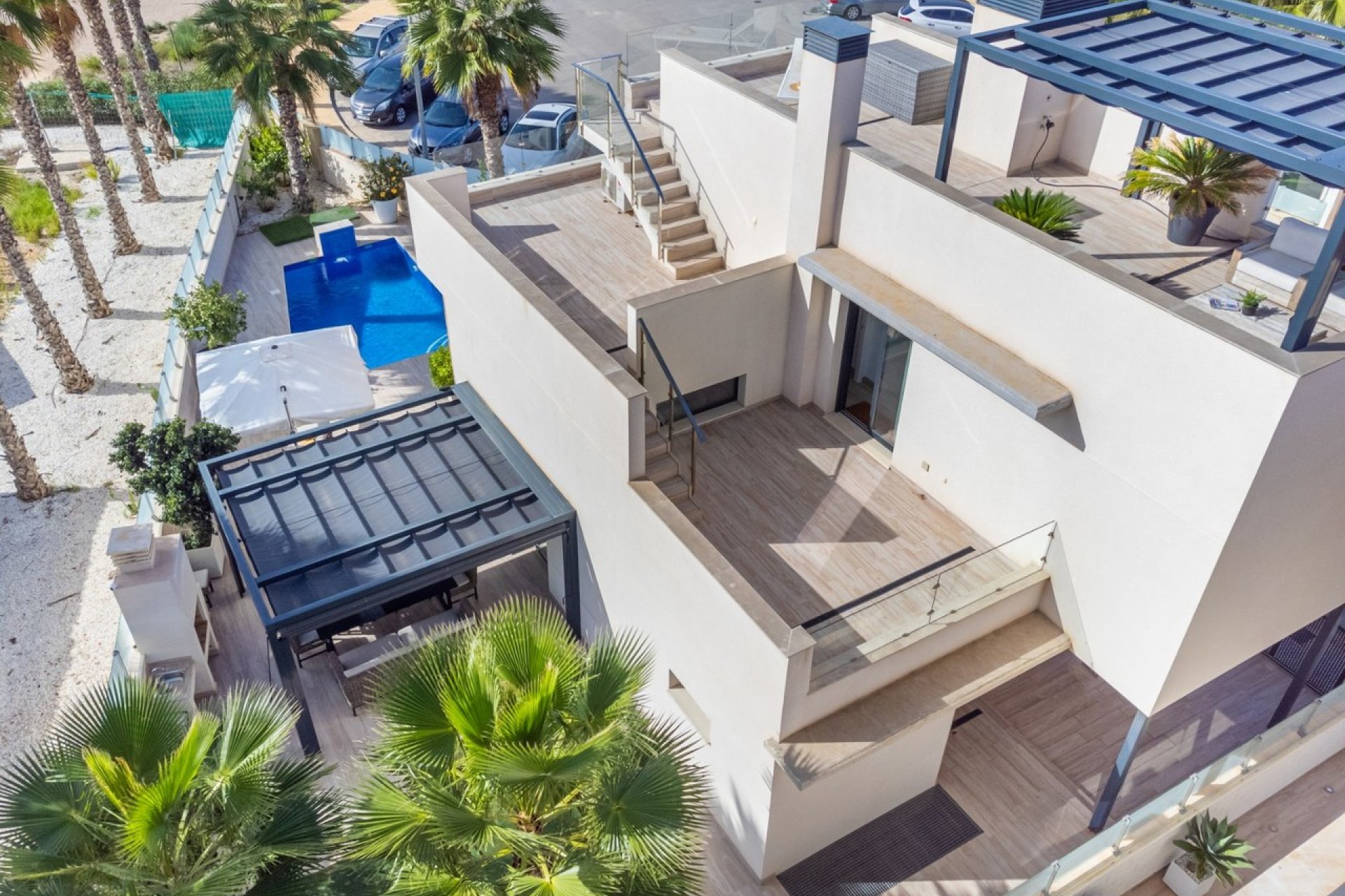 Resale - Villa / House - Orihuela Costa - Cabo Roig