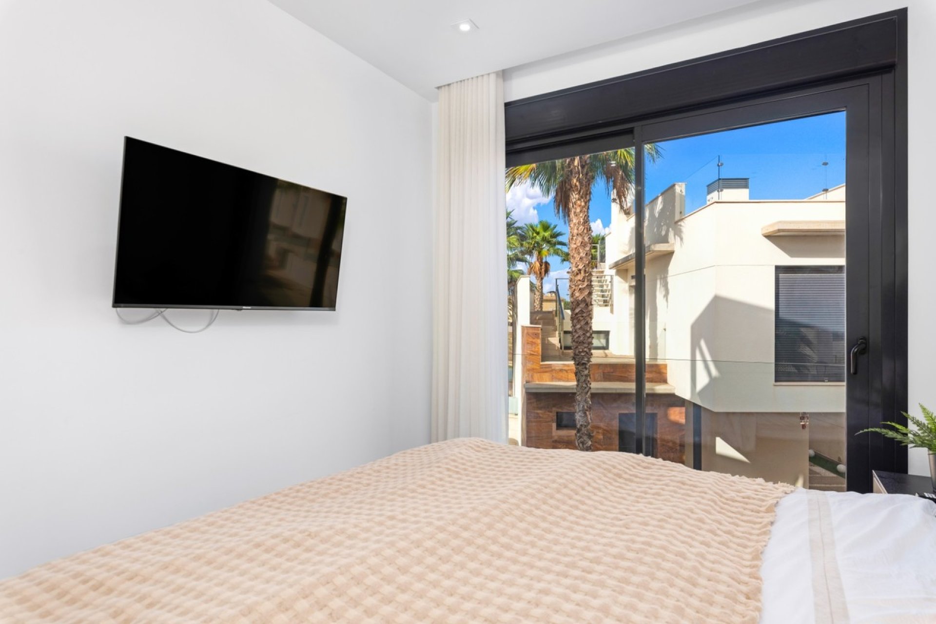 Resale - Villa / House - Orihuela Costa - Cabo Roig