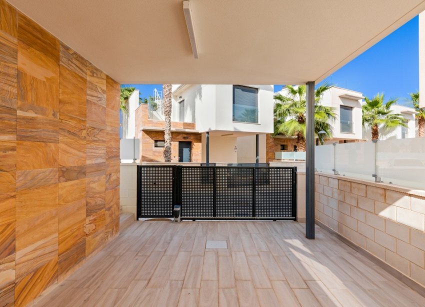 Resale - Villa / House - Orihuela Costa - Cabo Roig