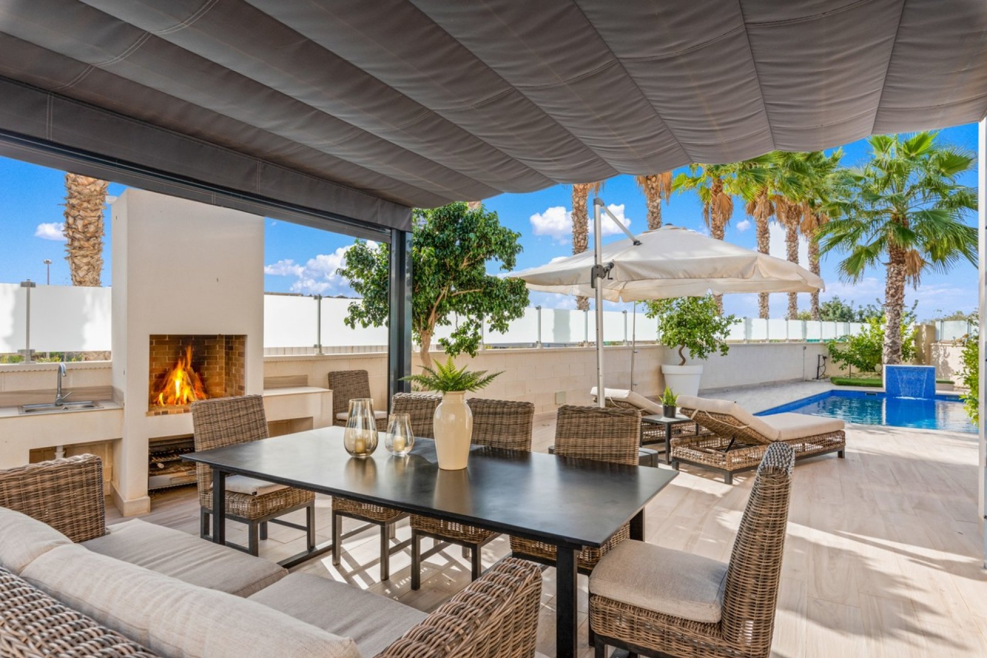 Resale - Villa / House - Orihuela Costa - Cabo Roig