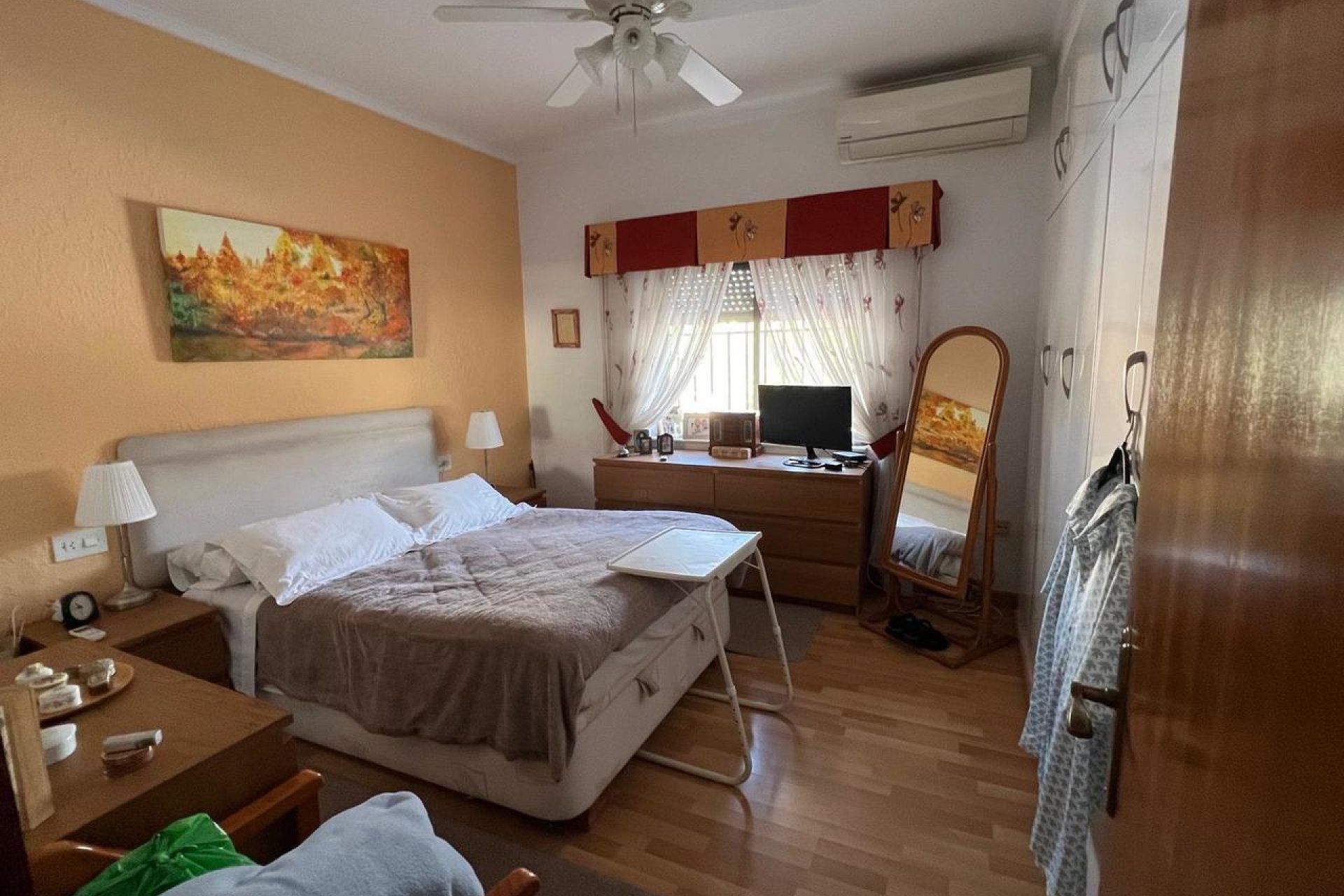 Resale - Villa / House - Orihuela Costa - Cabo Roig