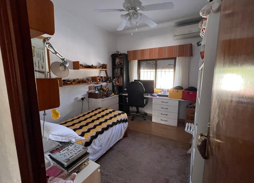 Resale - Villa / House - Orihuela Costa - Cabo Roig