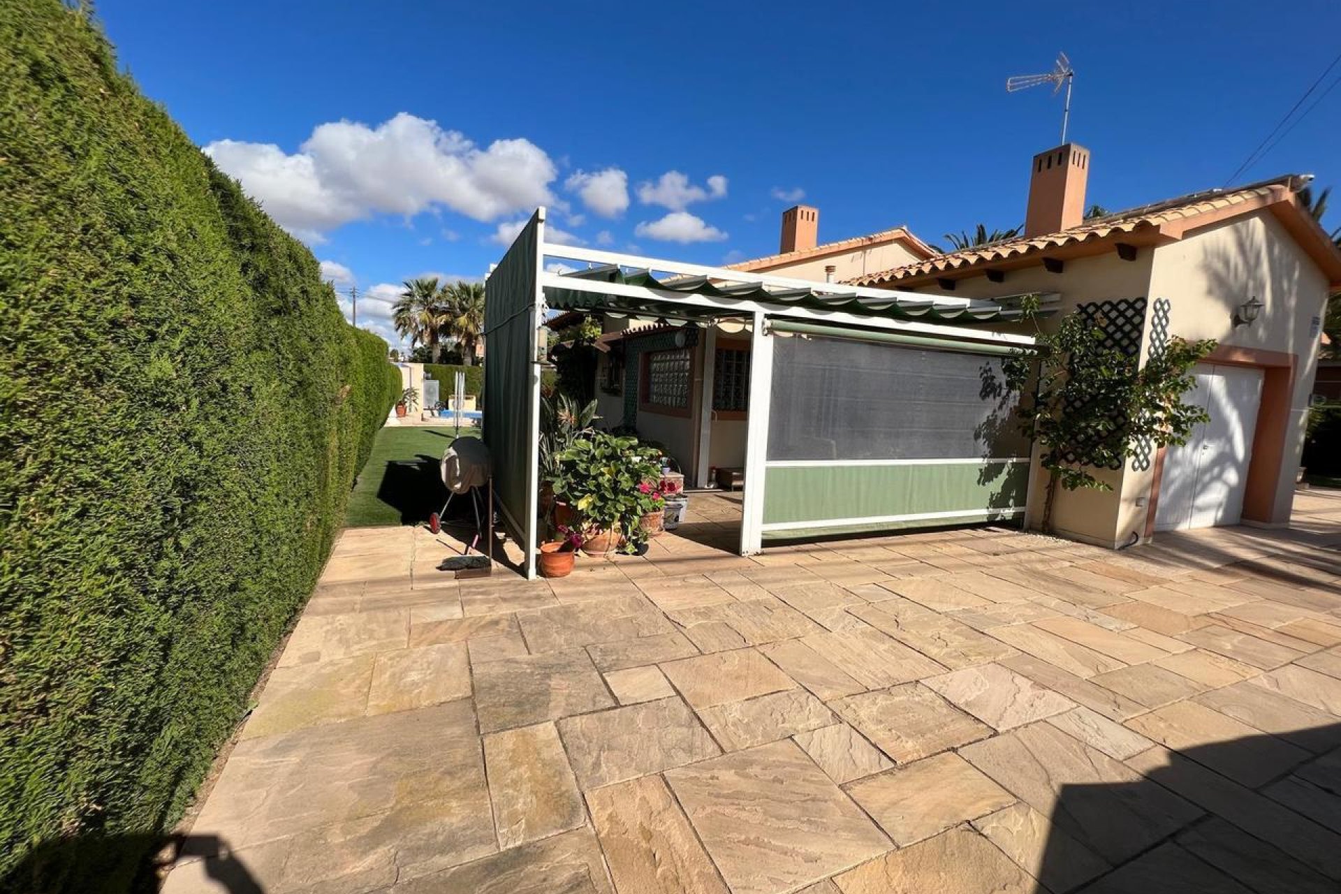 Resale - Villa / House - Orihuela Costa - Cabo Roig