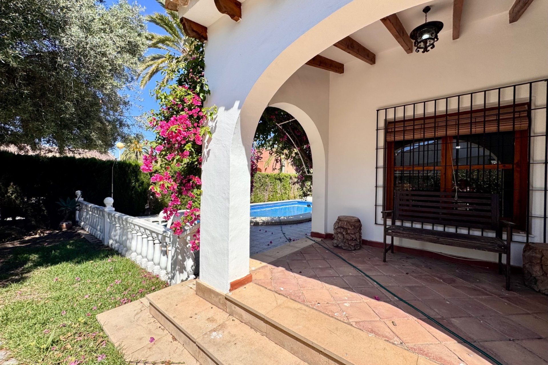 Resale - Villa / House - Orihuela Costa - Cabo Roig