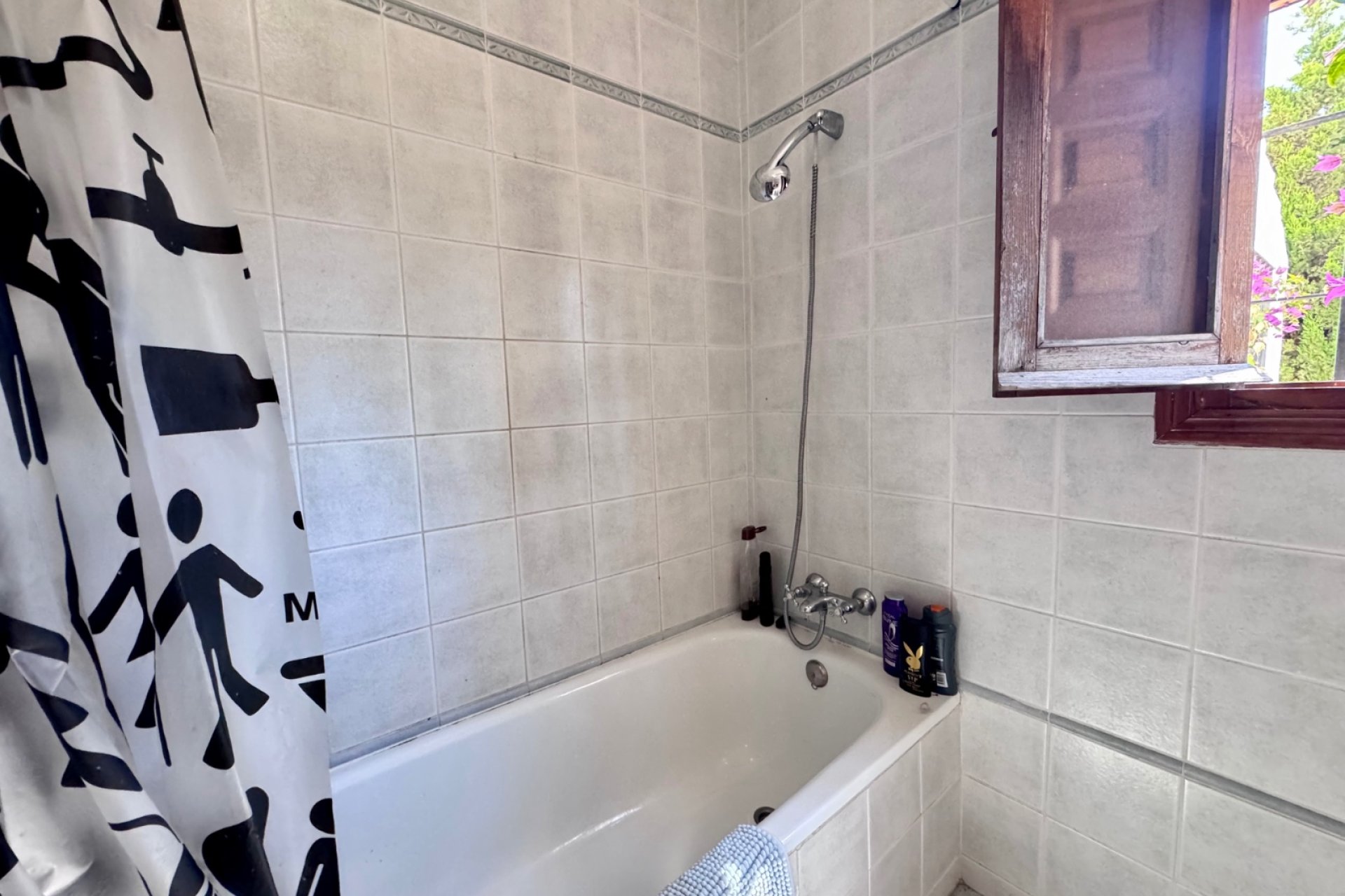 Resale - Villa / House - Orihuela Costa - Cabo Roig