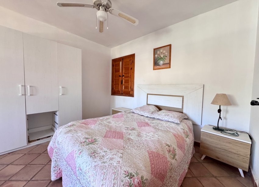 Resale - Villa / House - Orihuela Costa - Cabo Roig