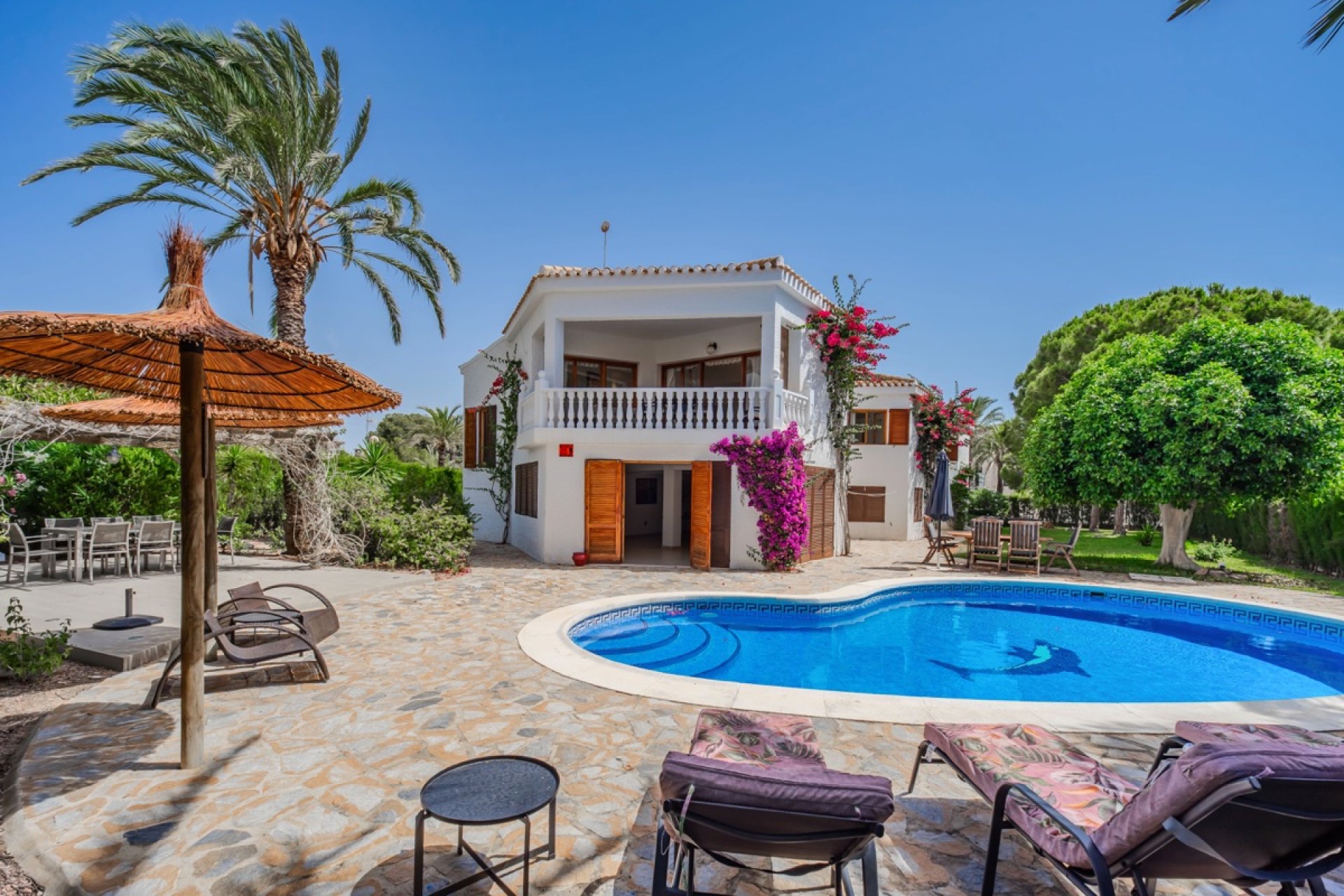 Resale - Villa / House - Orihuela Costa - Cabo Roig