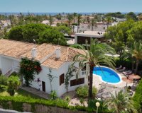 Resale - Villa / House - Orihuela Costa - Cabo Roig