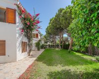 Resale - Villa / House - Orihuela Costa - Cabo Roig