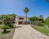 Resale - Villa / House - Orihuela Costa - Cabo Roig