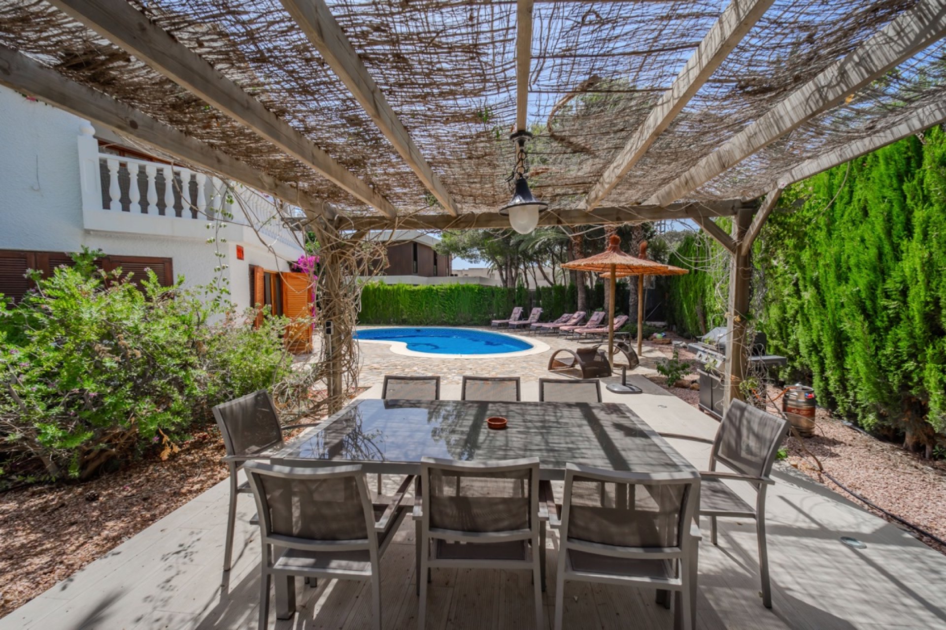 Resale - Villa / House - Orihuela Costa - Cabo Roig