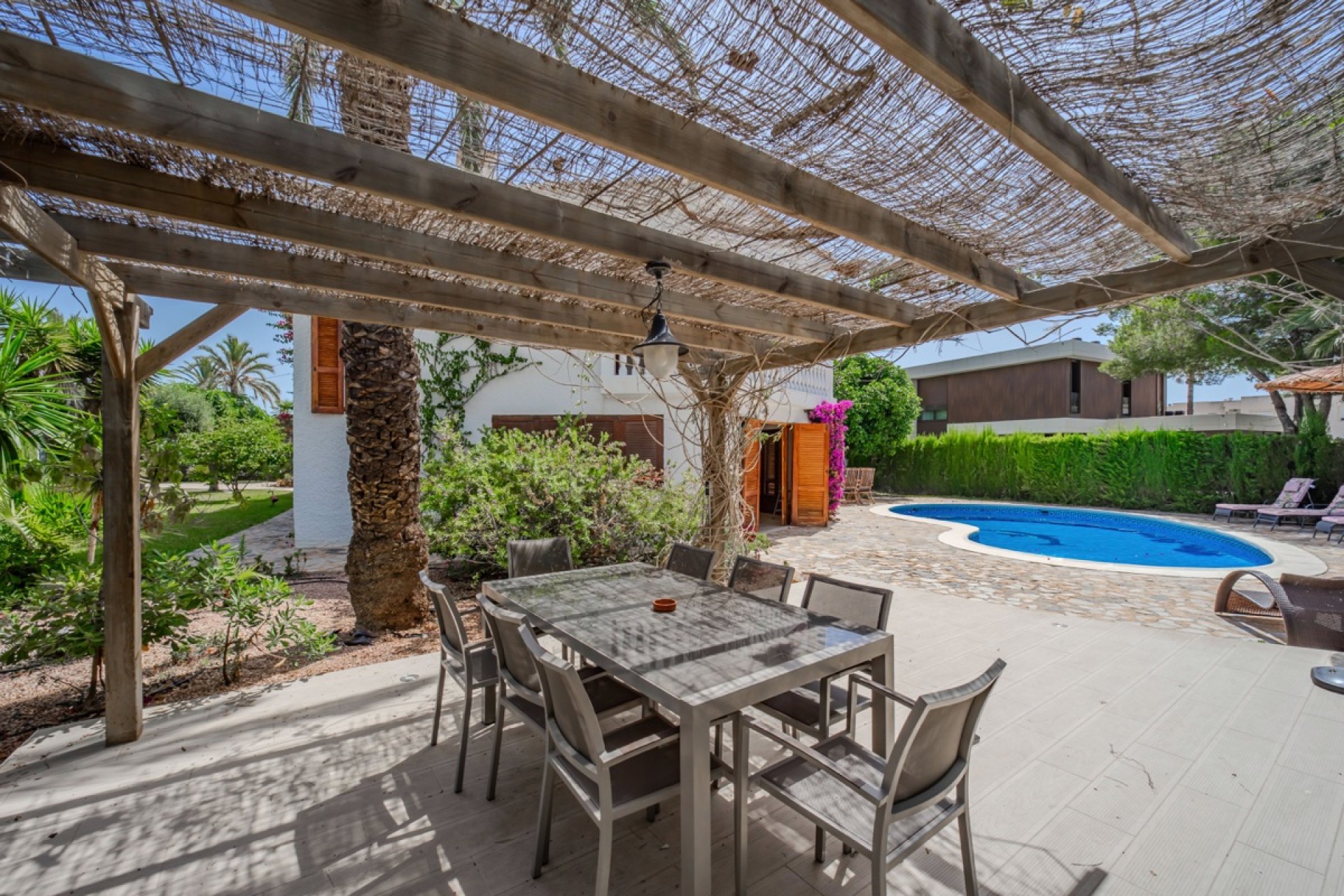 Resale - Villa / House - Orihuela Costa - Cabo Roig