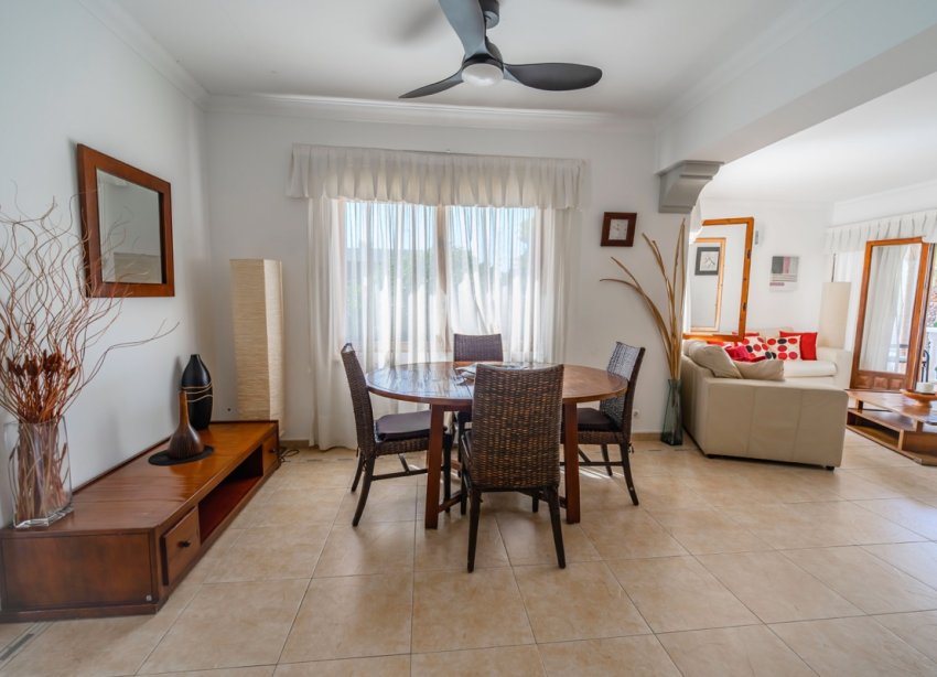 Resale - Villa / House - Orihuela Costa - Cabo Roig