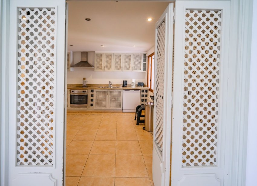 Resale - Villa / House - Orihuela Costa - Cabo Roig