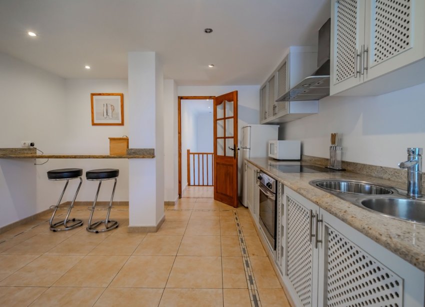 Resale - Villa / House - Orihuela Costa - Cabo Roig