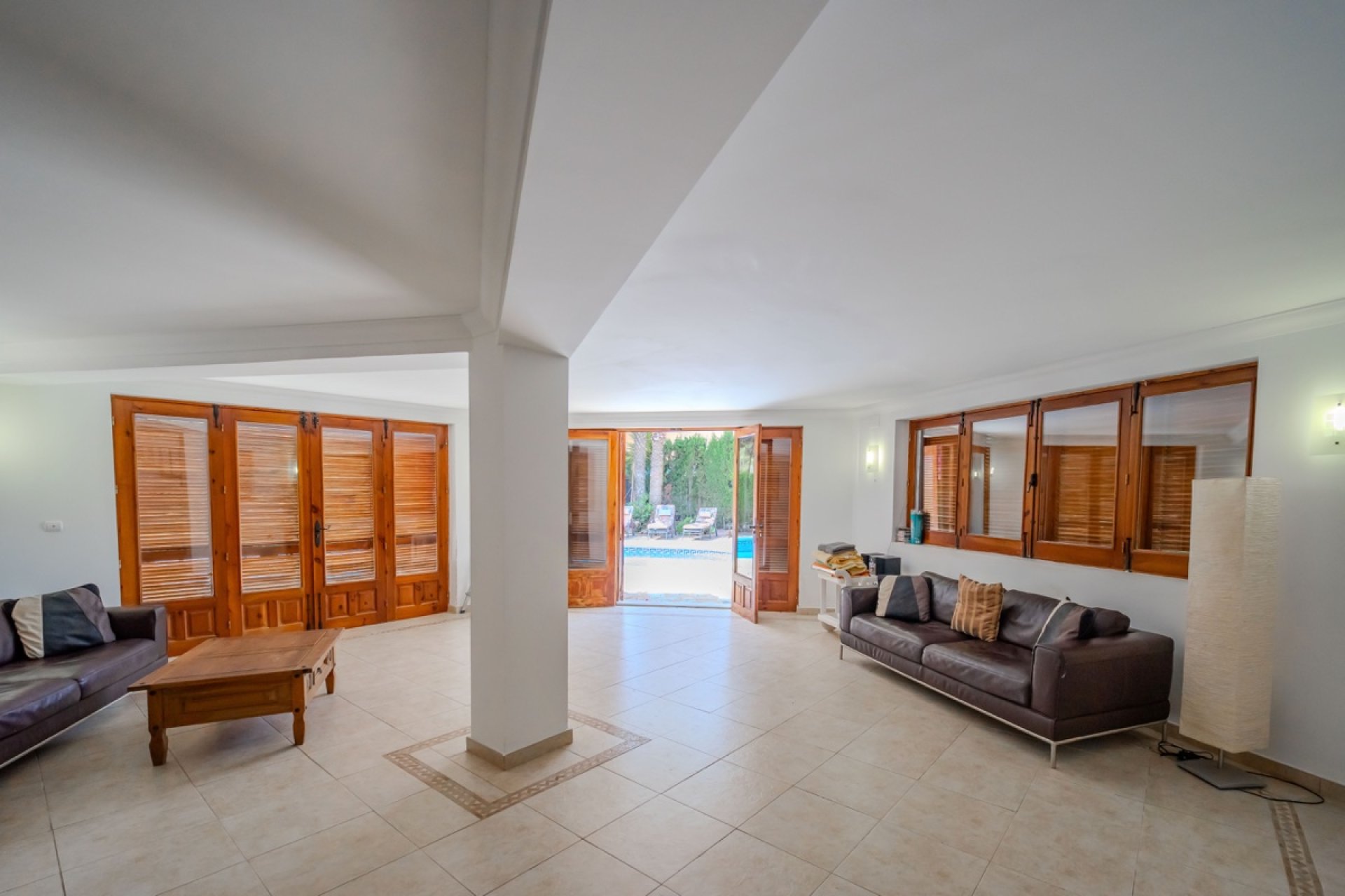 Resale - Villa / House - Orihuela Costa - Cabo Roig