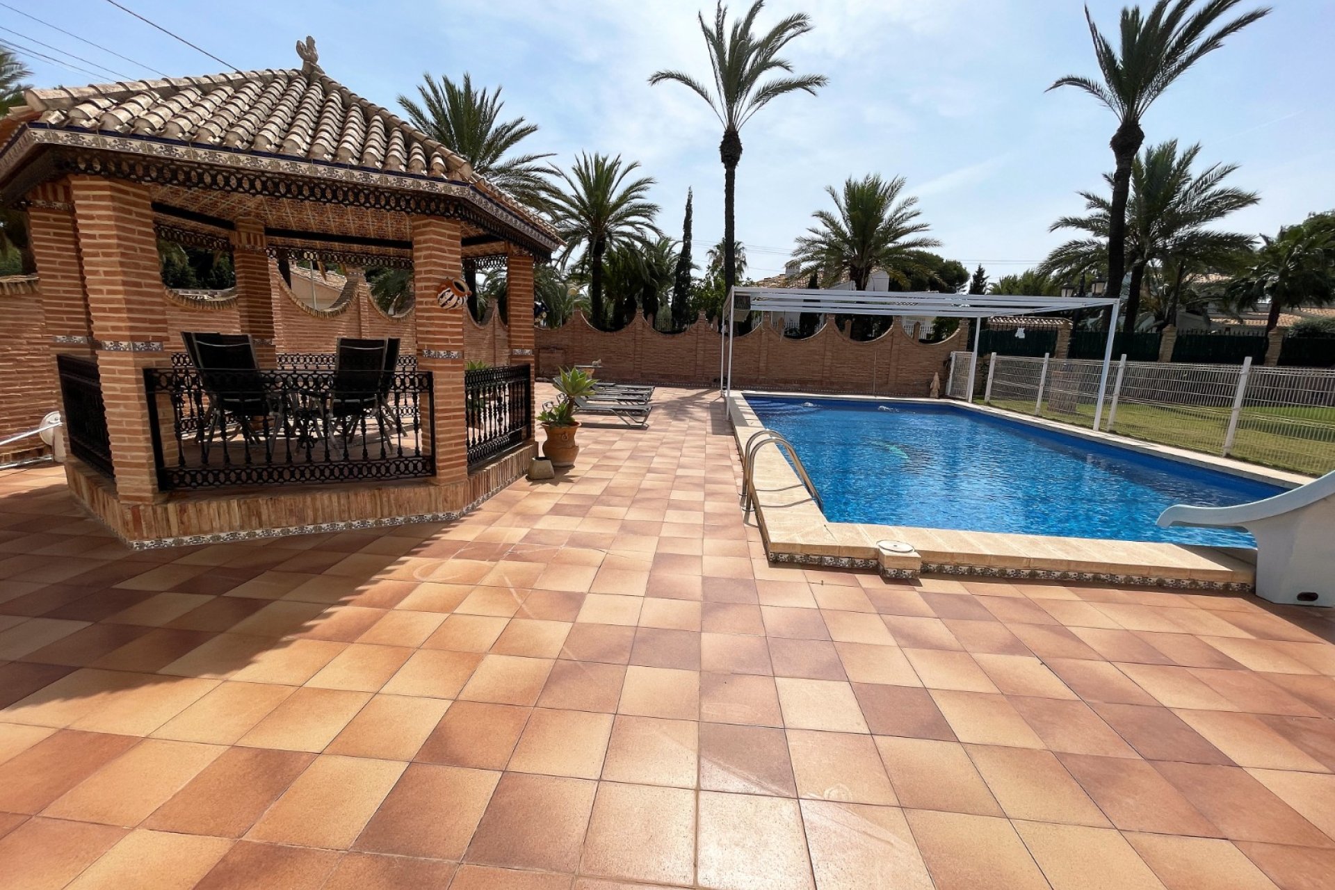 Resale - Villa / House - Orihuela Costa - Cabo Roig