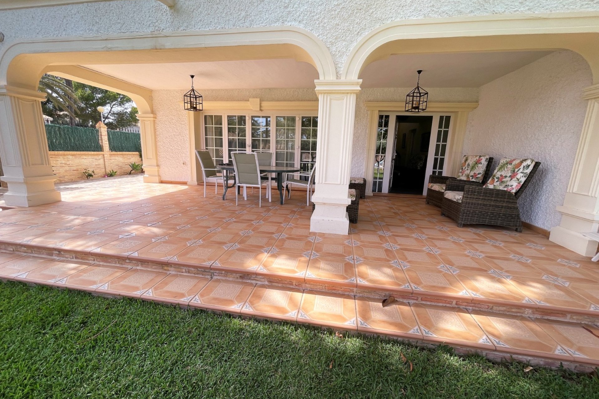 Resale - Villa / House - Orihuela Costa - Cabo Roig