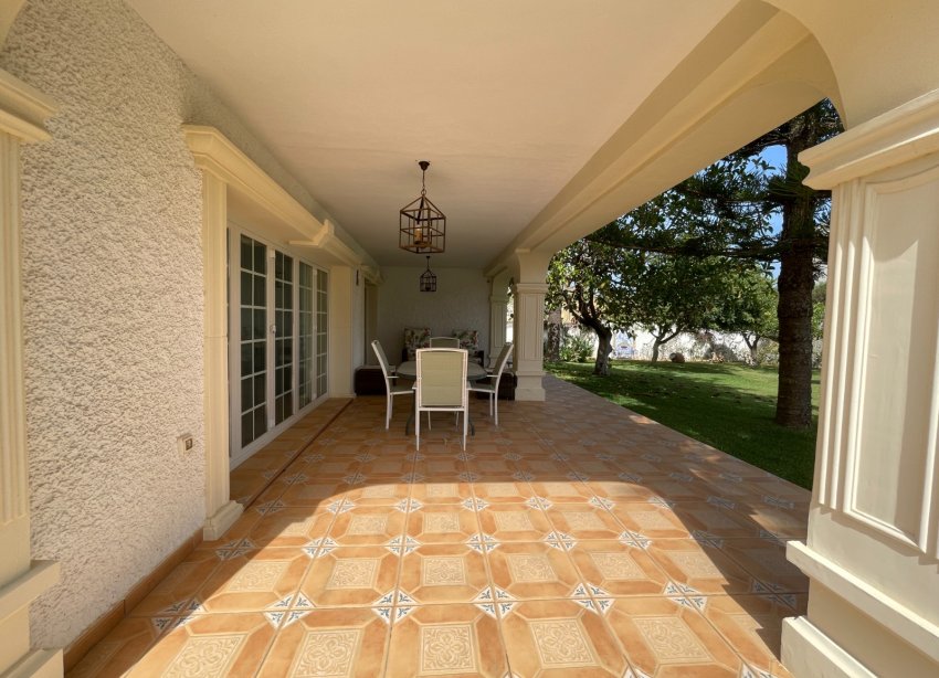 Resale - Villa / House - Orihuela Costa - Cabo Roig